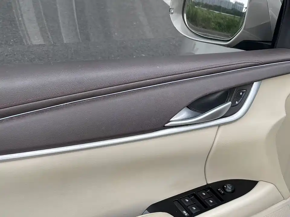 Cadillac XTS
