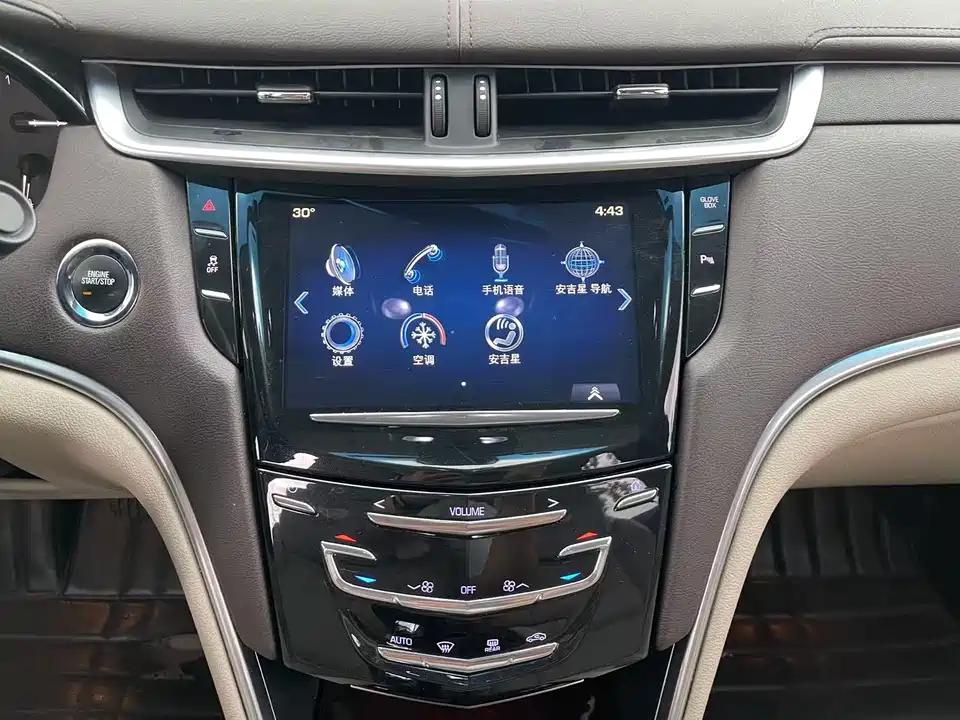 Cadillac XTS