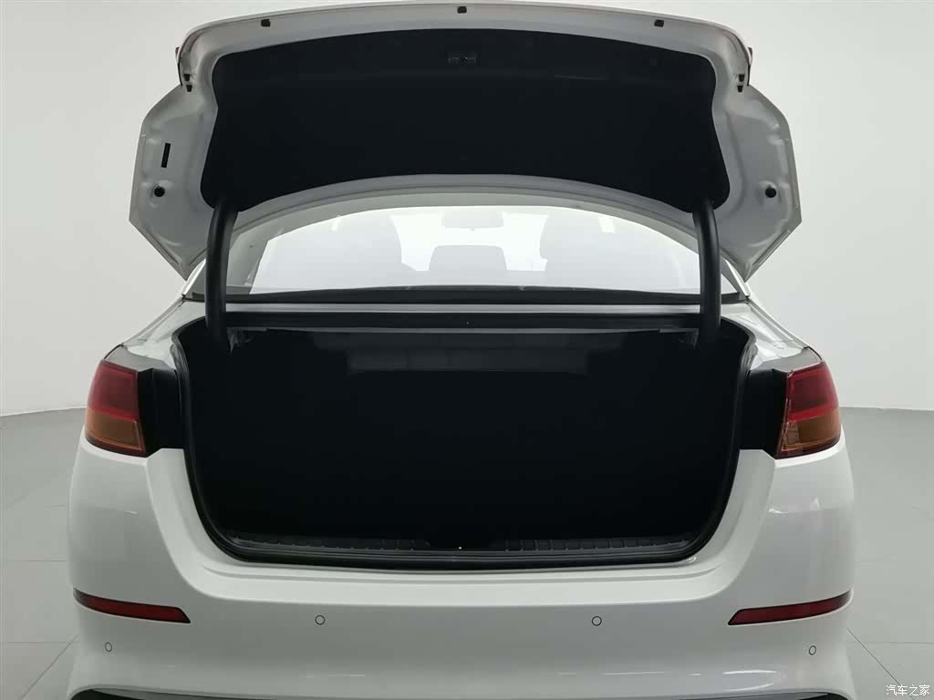 Kia K5, 2015 16
