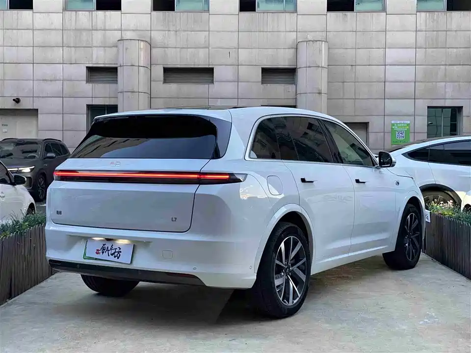 Li Auto Ideal L7