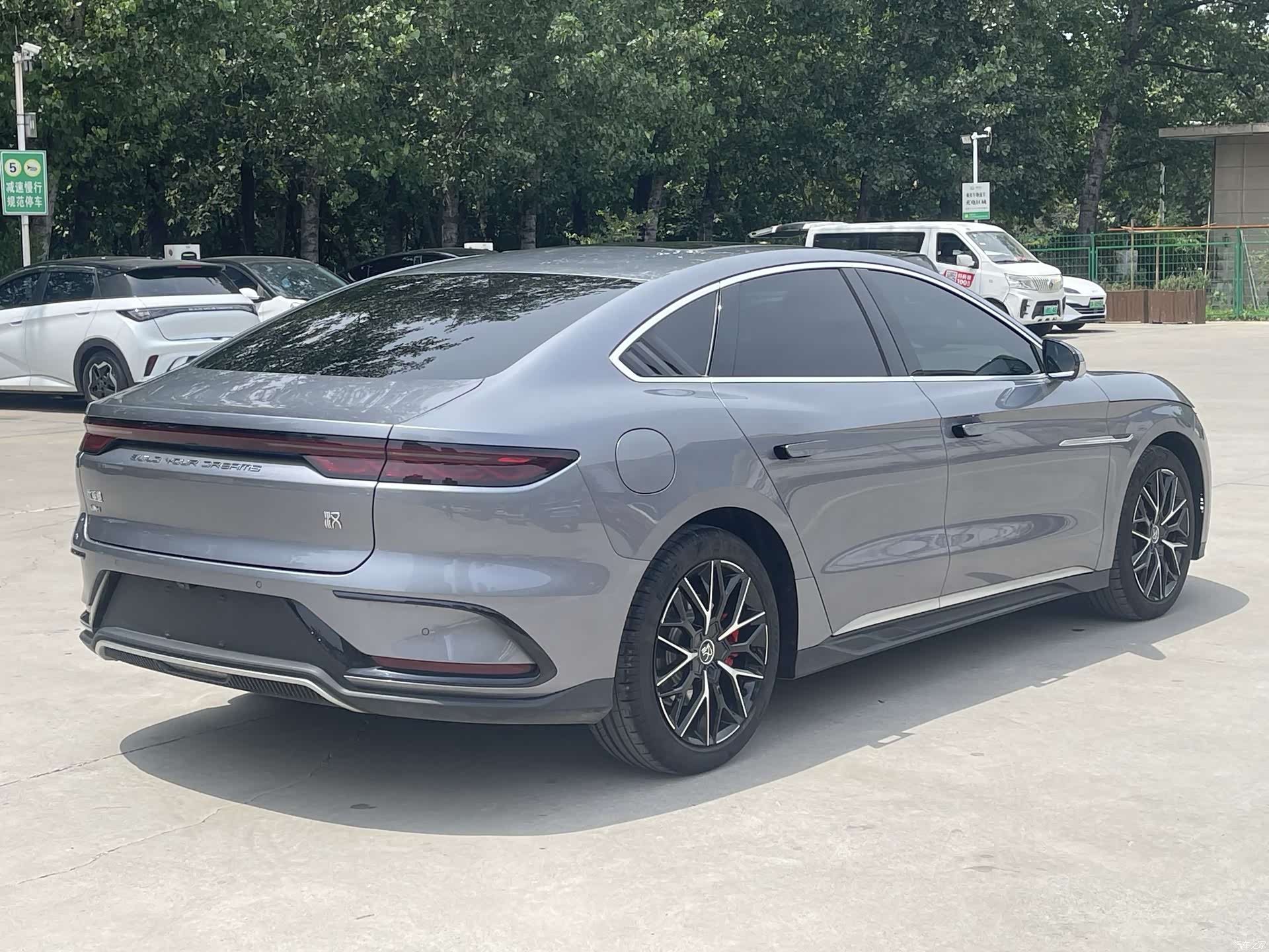 BYD Han, 2025 14