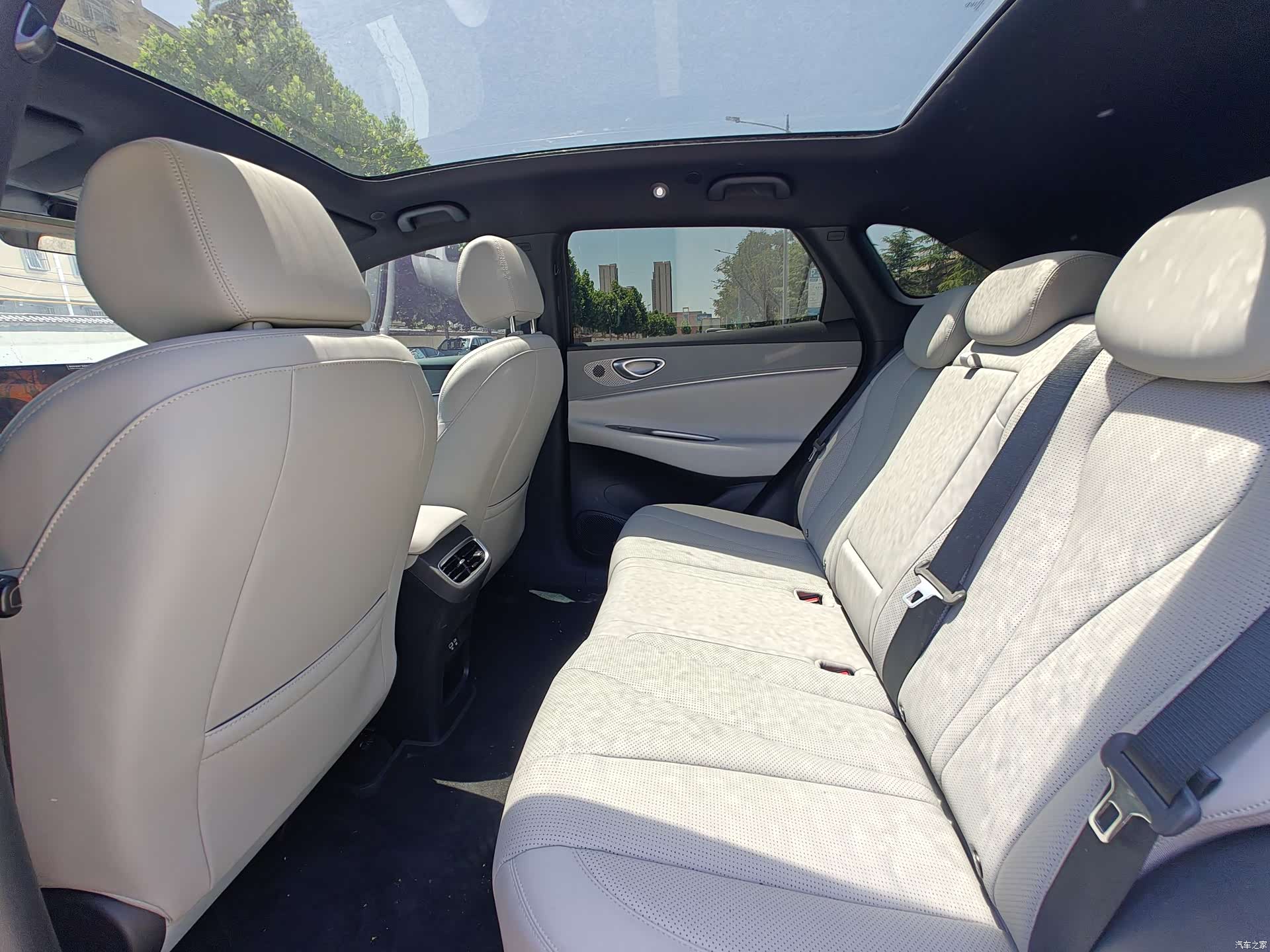 BYD HiAce, 2026 18