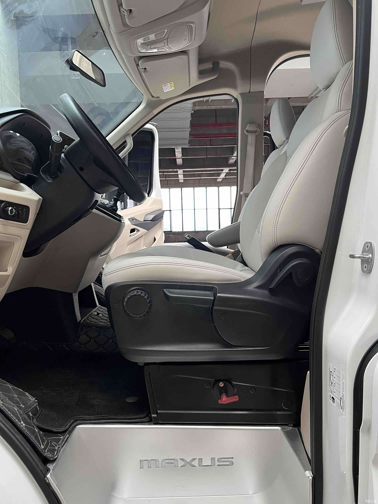 Maxus V90, 2024 21