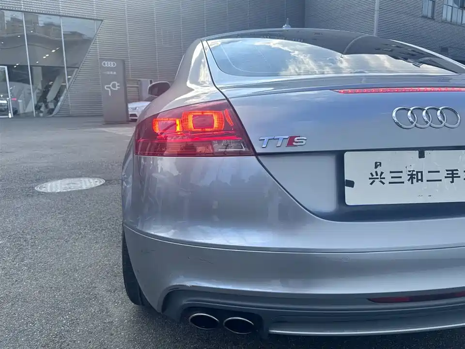 Audi TTS