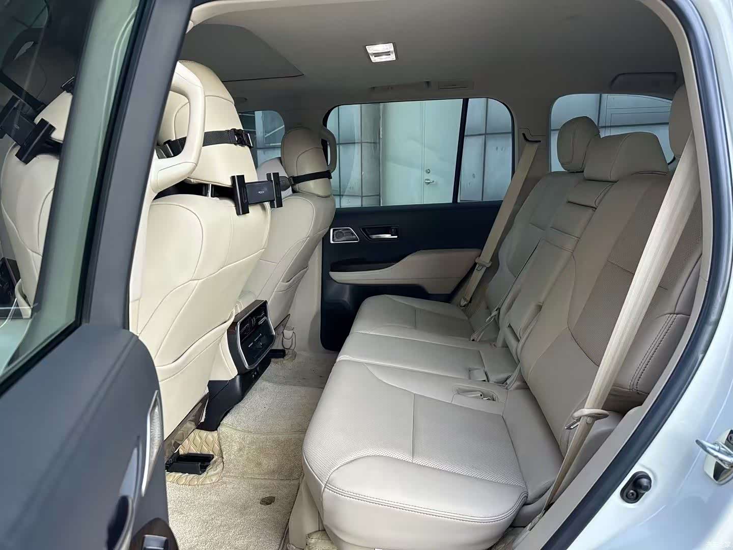Toyota Land Cruiser, 2024 6