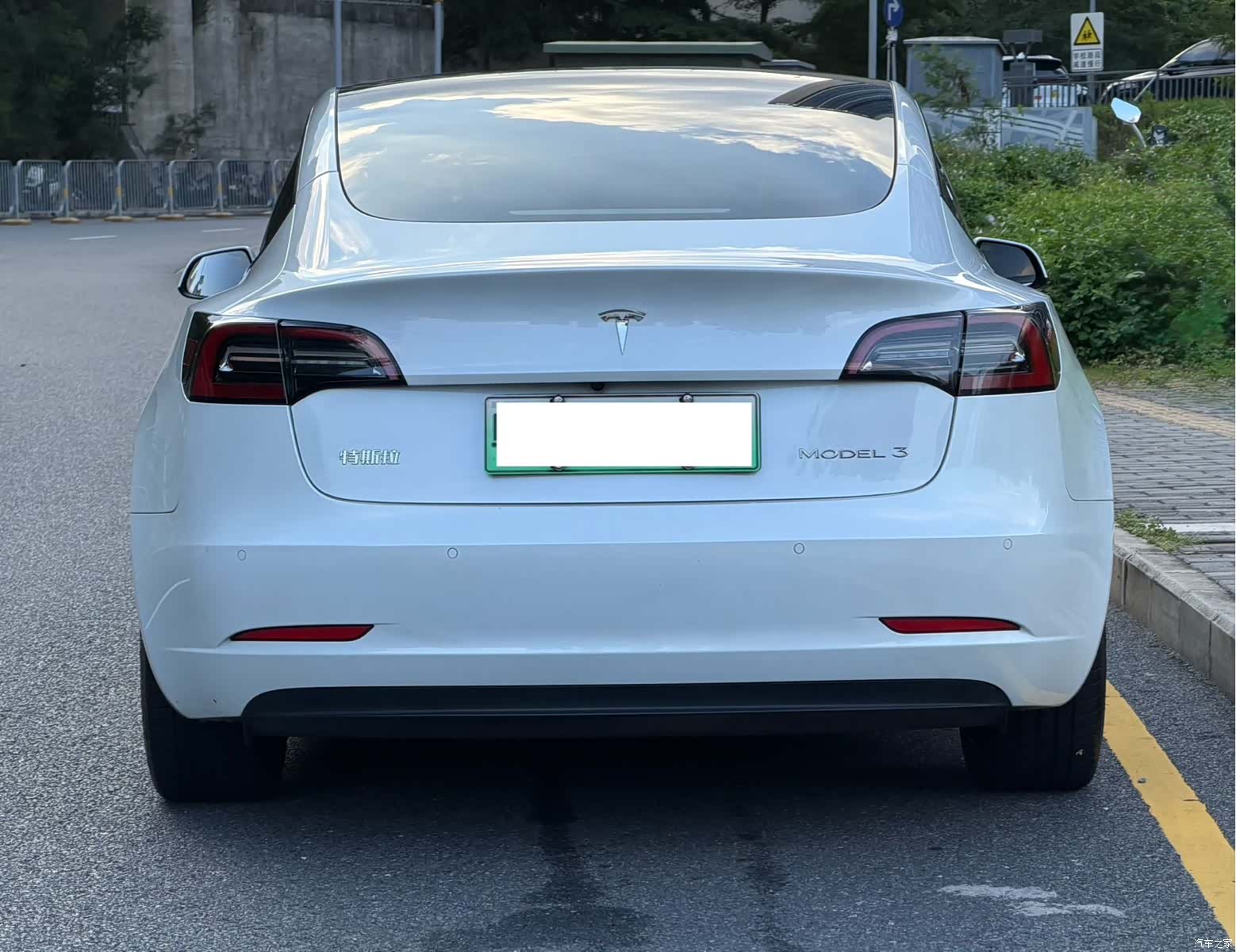 Tesla Model 3, 2021 4