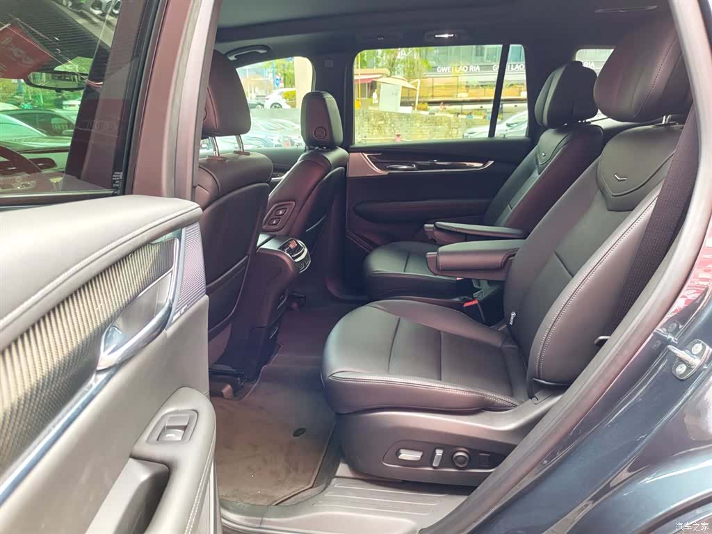Cadillac XT6, 2025 18