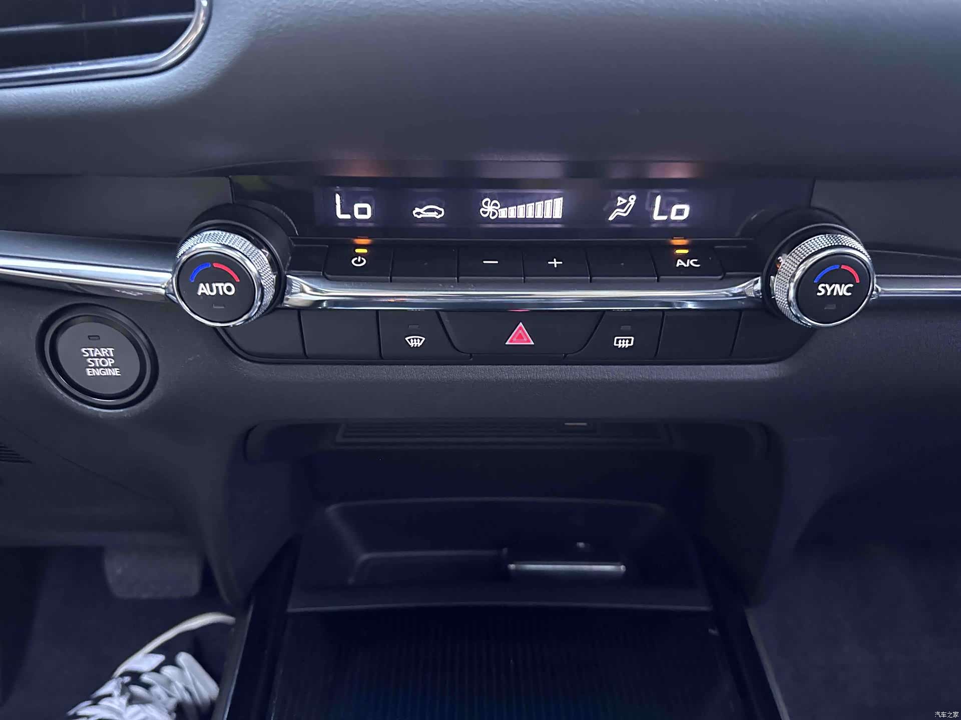 Mazda CX-30, 2022 13