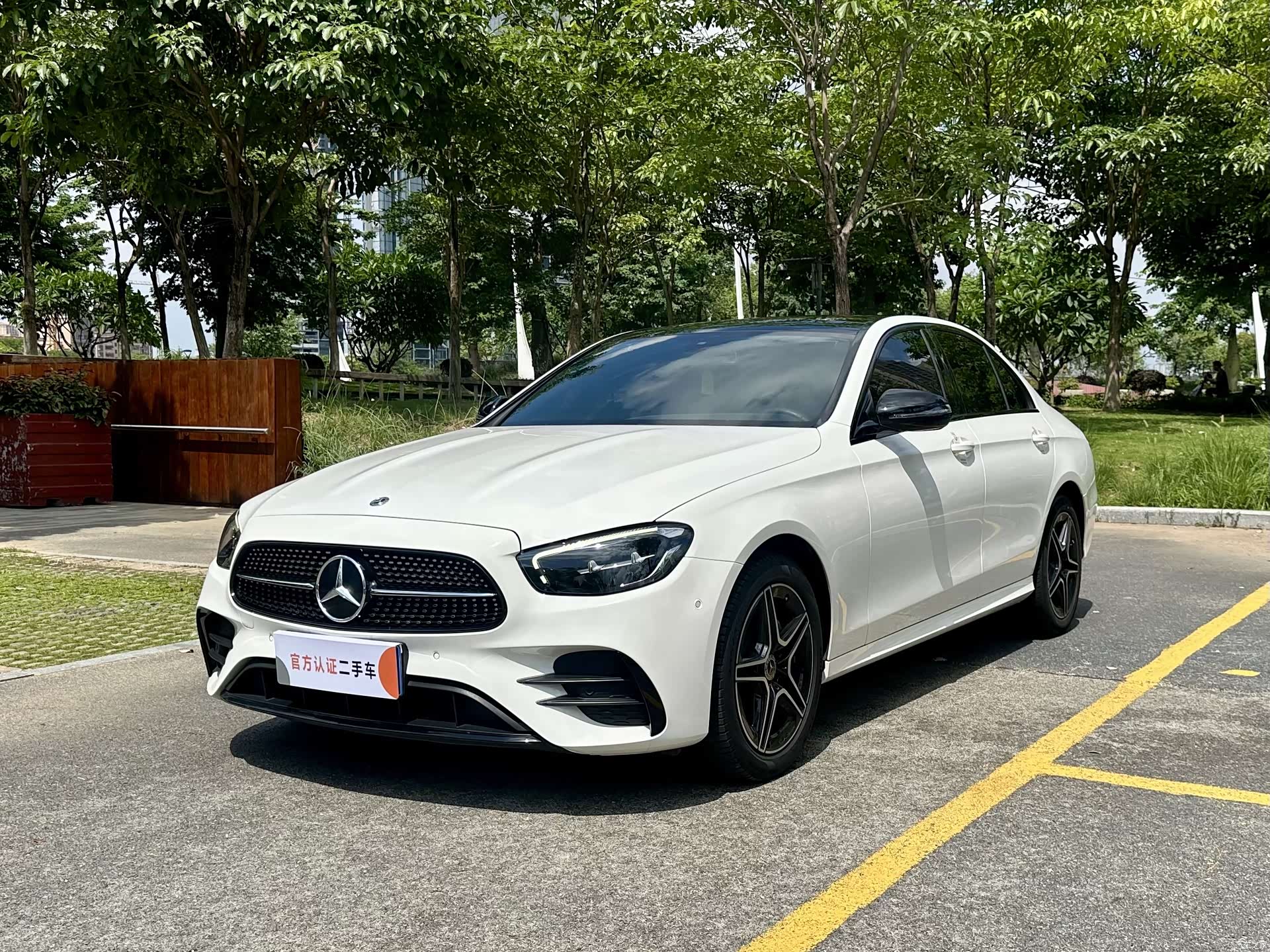 Mercedes-Benz E-Class, 2021 1