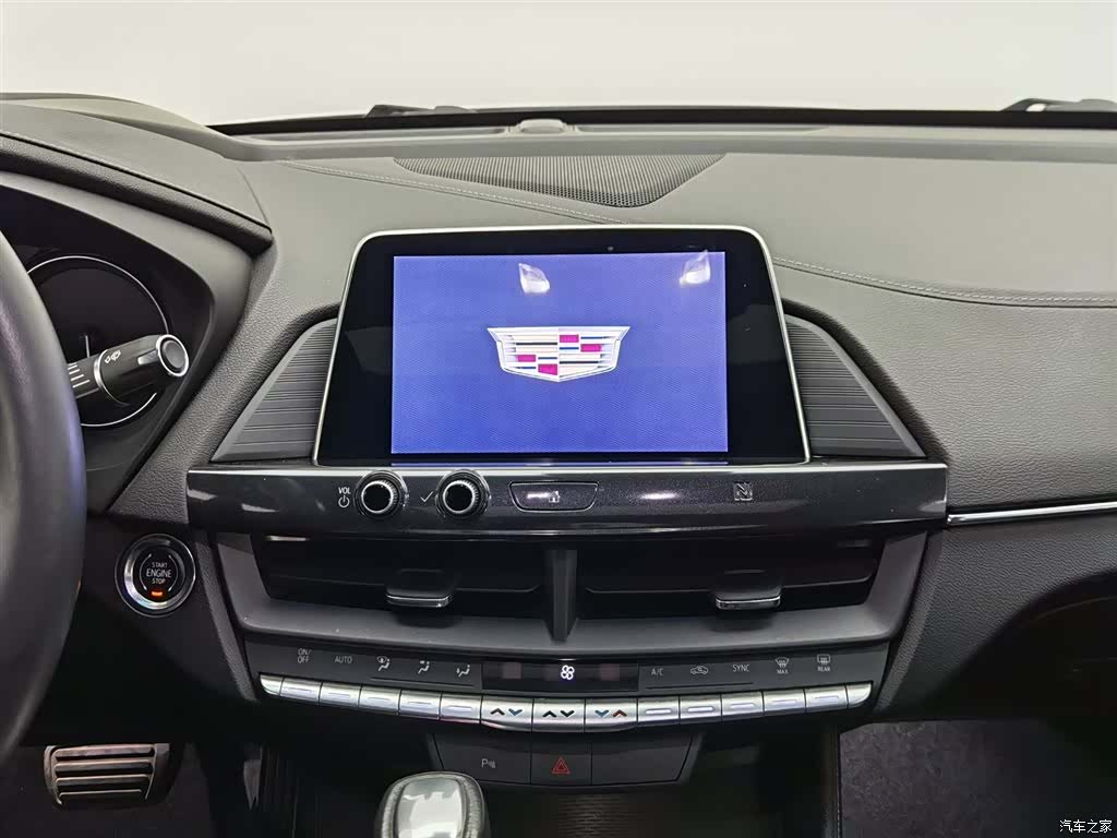 Cadillac CT4, 2020 12