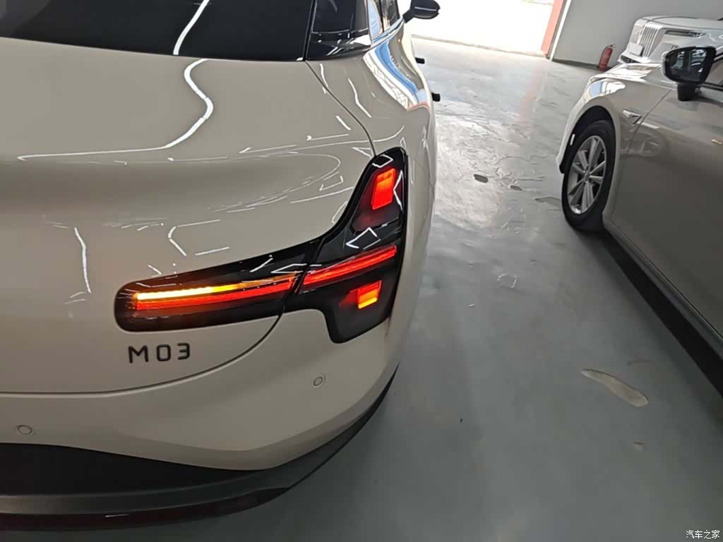Xpeng Mona M03, 2025 8