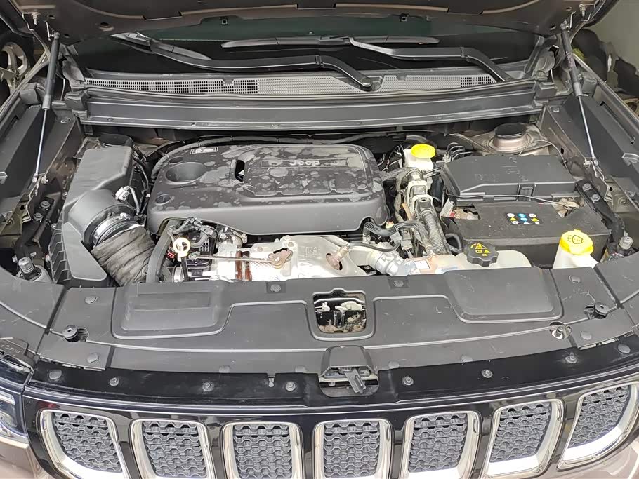 Jeep Grand Commander