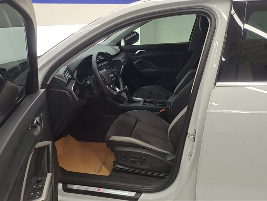 Audi Q3 Audi Q3