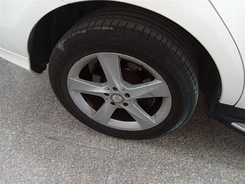 Mercedes-Benz M class