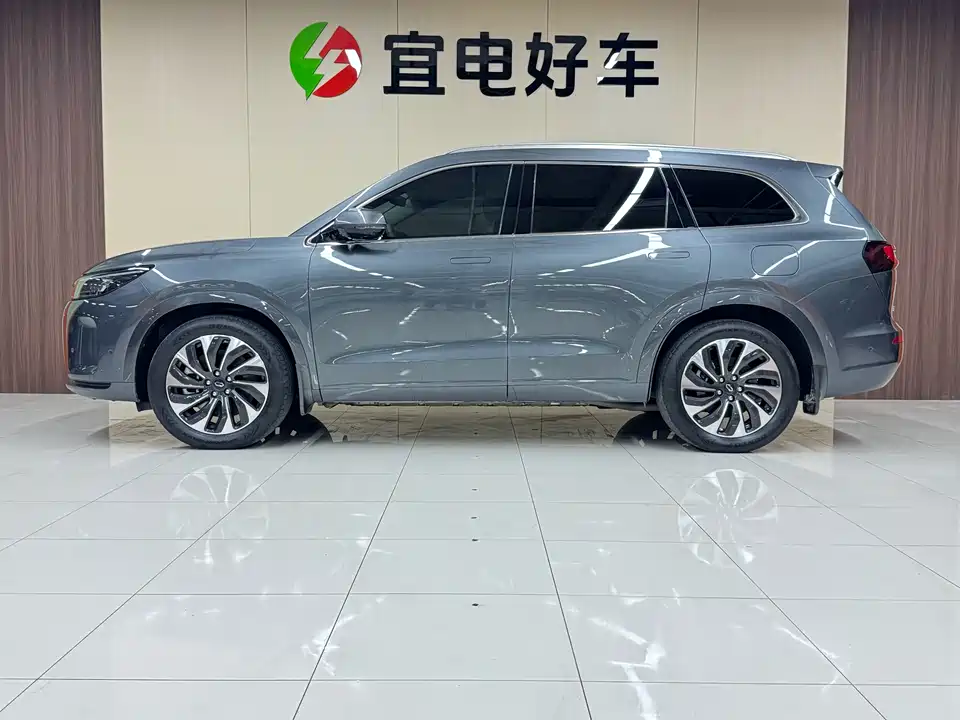 AITO Ask the world M7