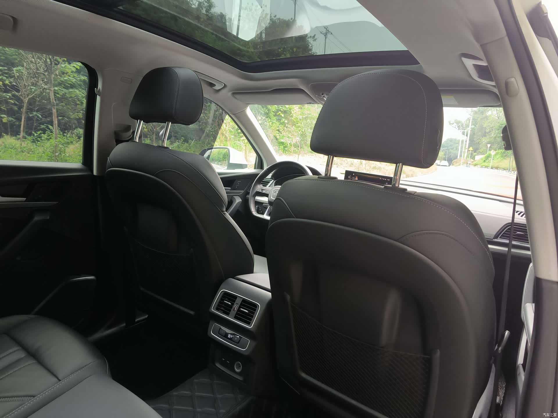 Audi Q5L, 2022 11
