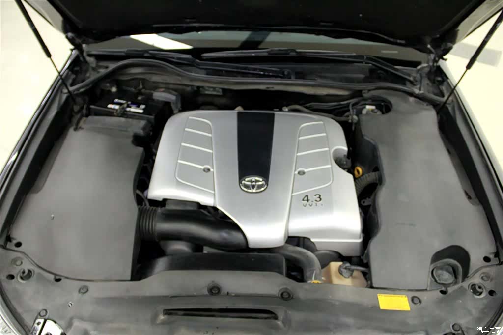 Toyota Crown, 2013 29