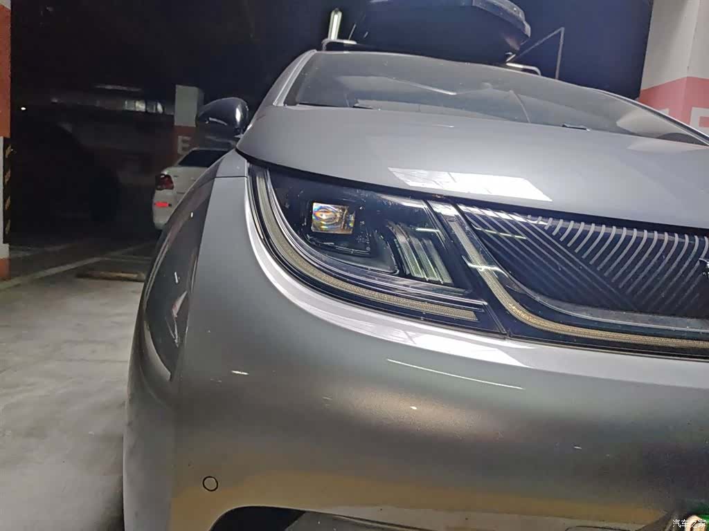 BYD Dolphin, 2024 14