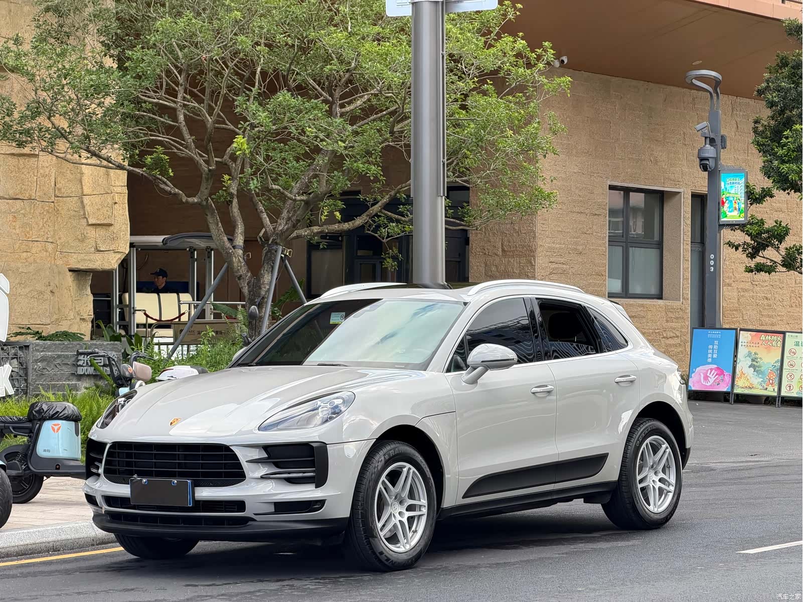 Porsche Macan, 2022 1