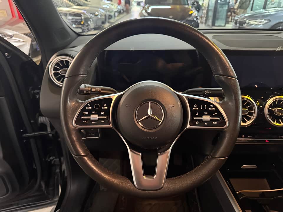 Mercedes-Benz GLB