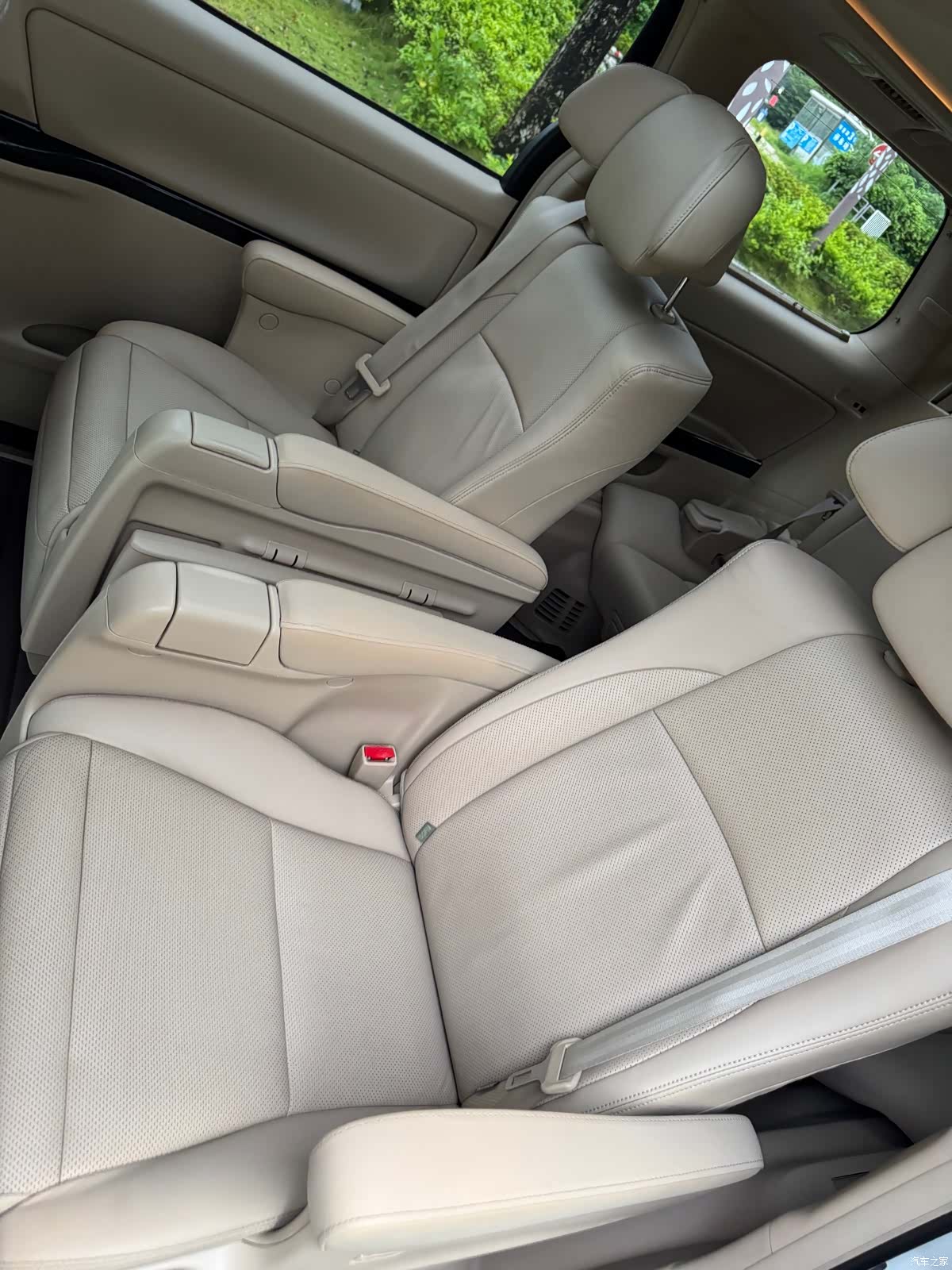 Toyota Alphard, 2013 15