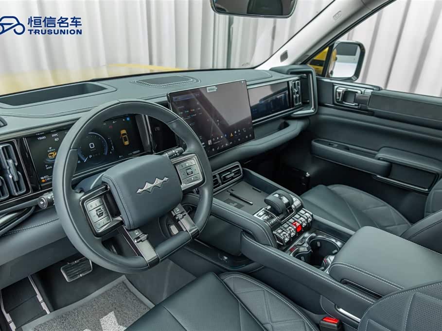 BYD Leopard 5 BYD Leopard 5