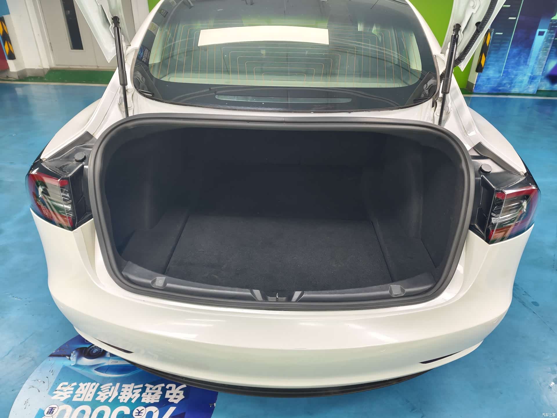 Tesla Model 3, 2019 19