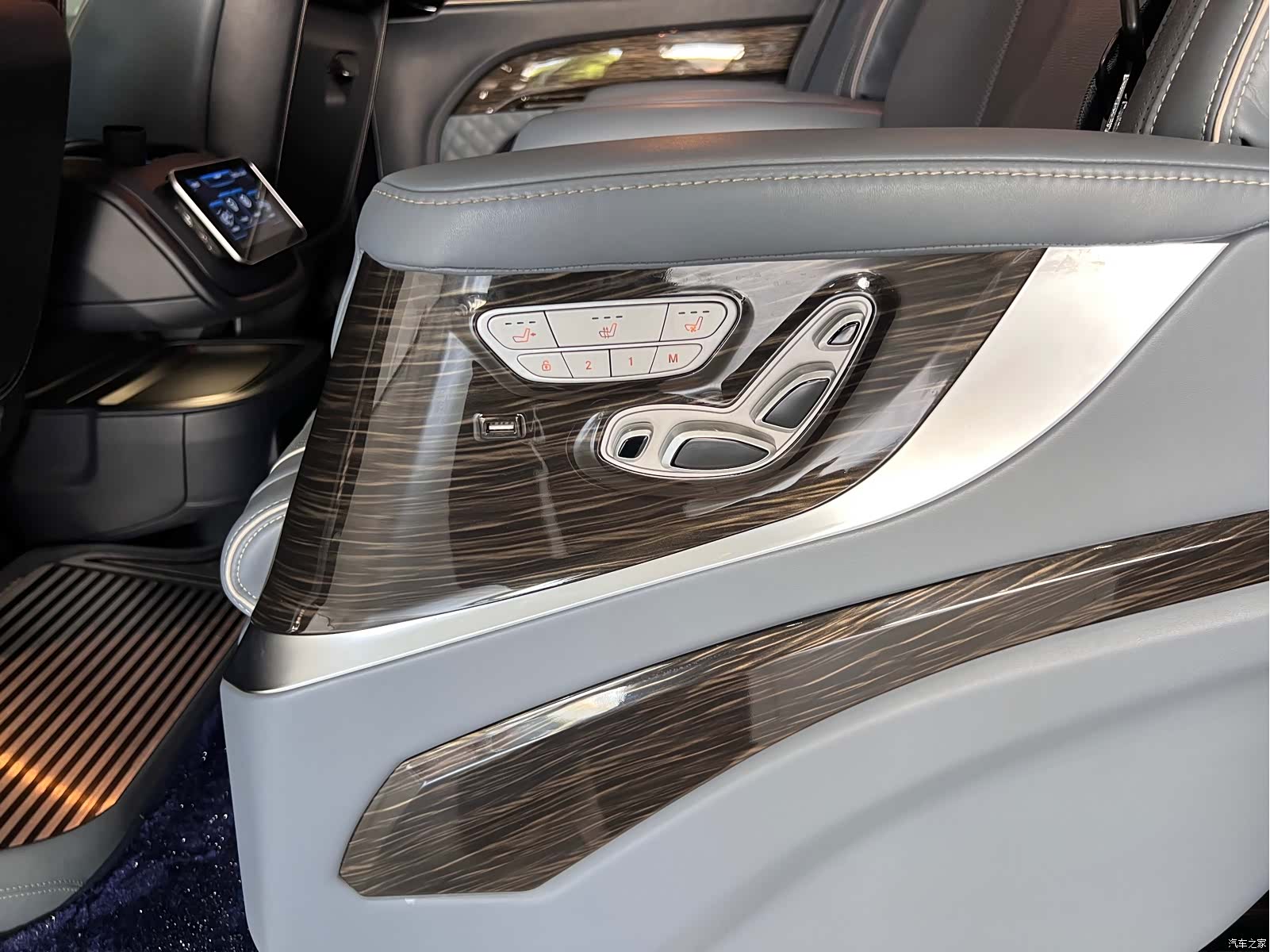 Mercedes-Benz 7, 2021 20