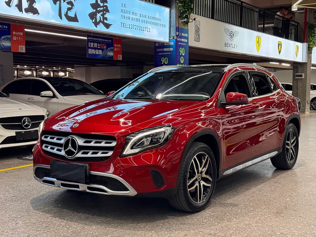 Mercedes-Benz GLA