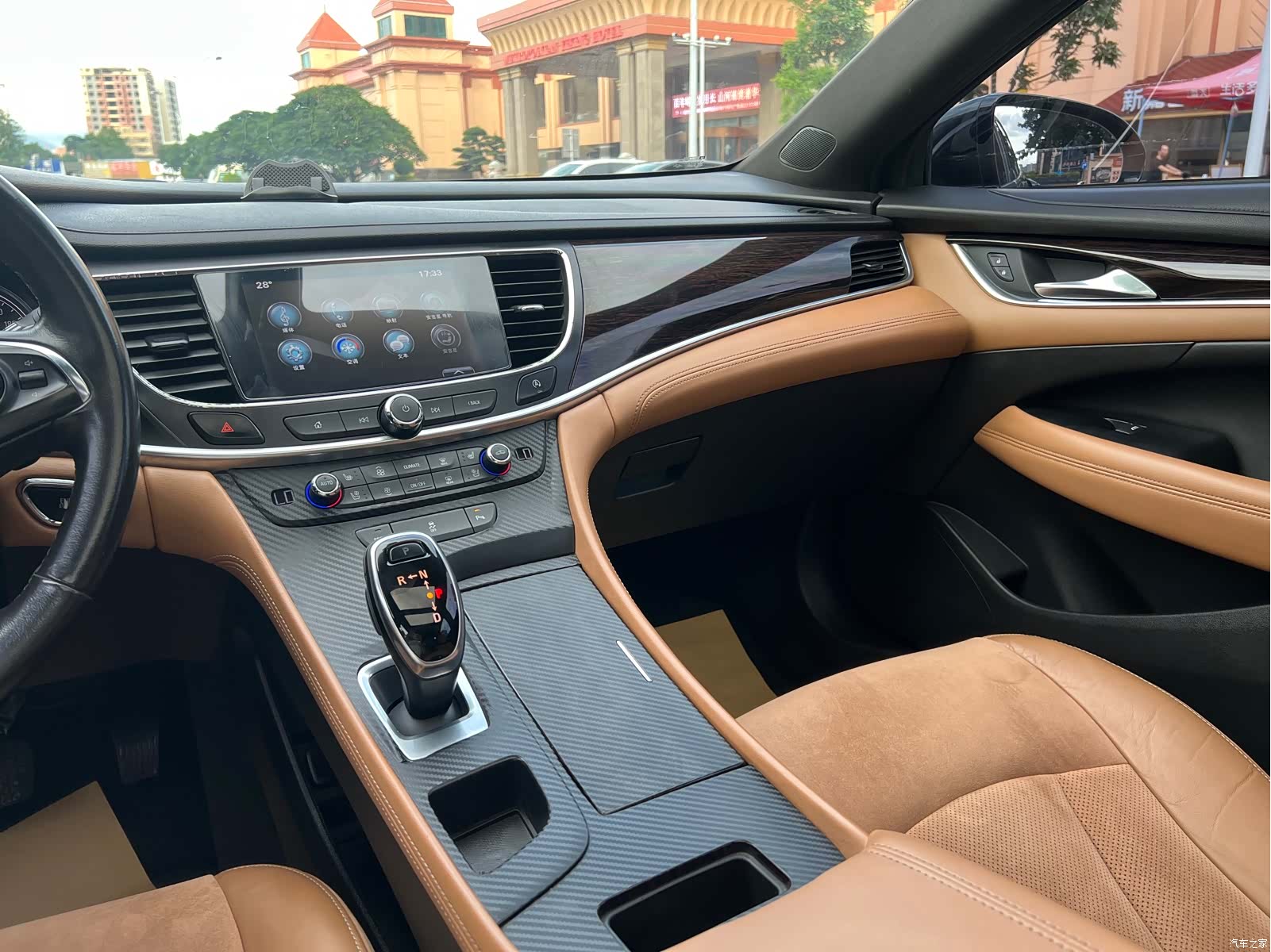 Buick LaCrosse, 2017 16