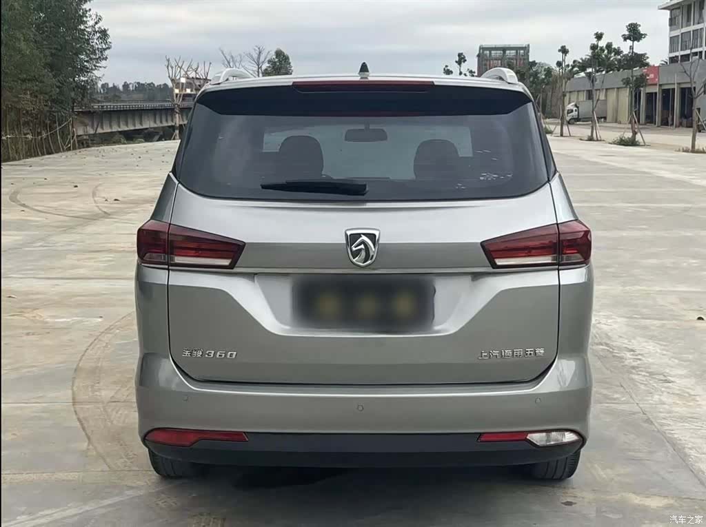 Wuling 360, 2019 13