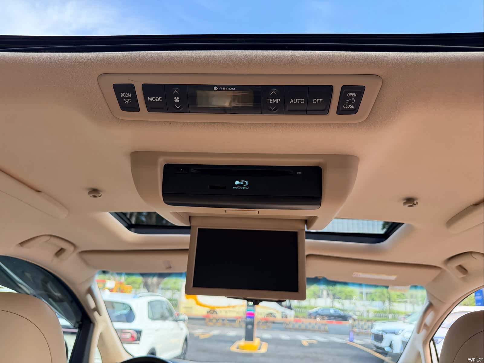 Toyota Alphard, 2014 25