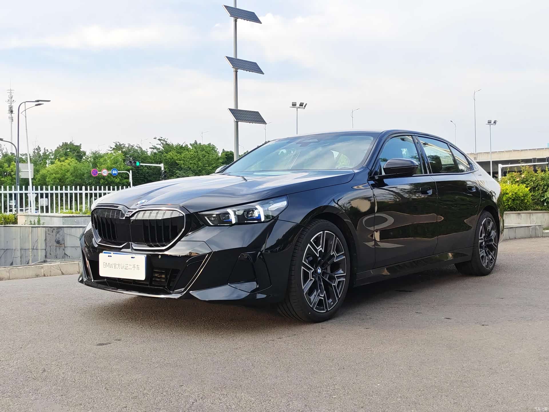 BMW 5 Series, 2026 1