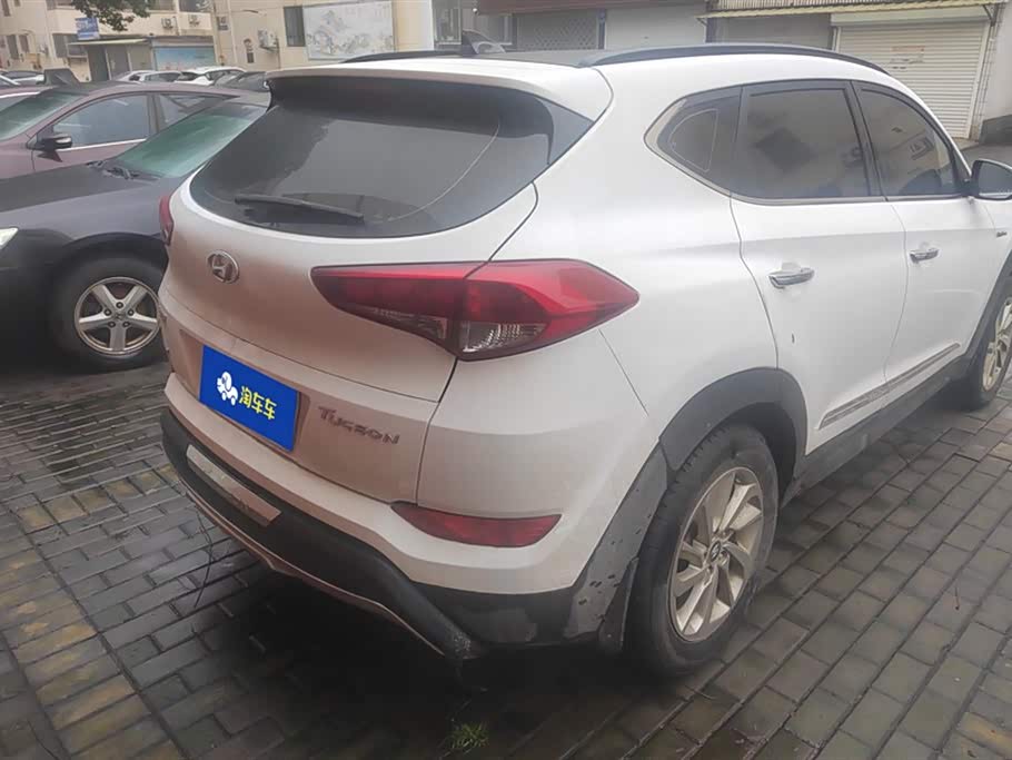 Hyundai Tucson