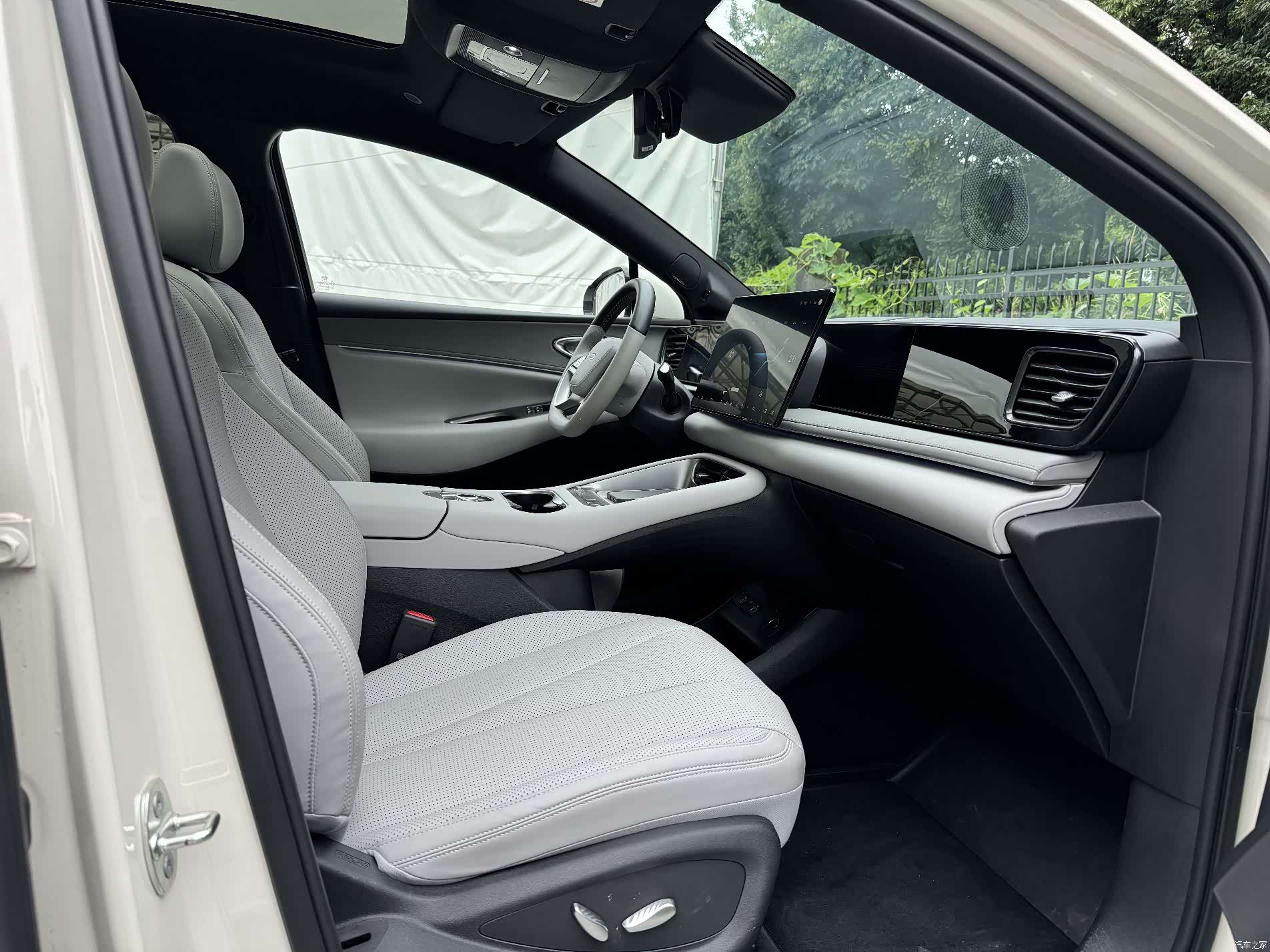 BYD HiAce, 2025 10