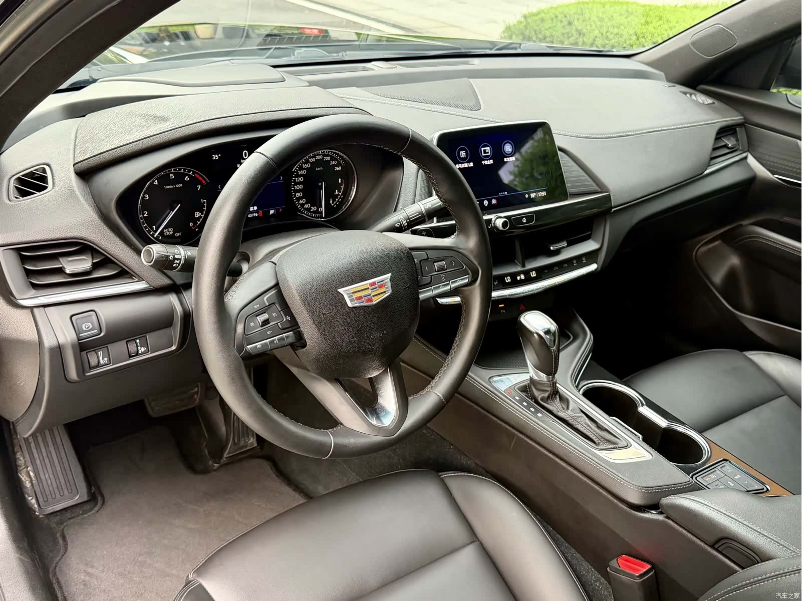 Cadillac CT4, 2022 11