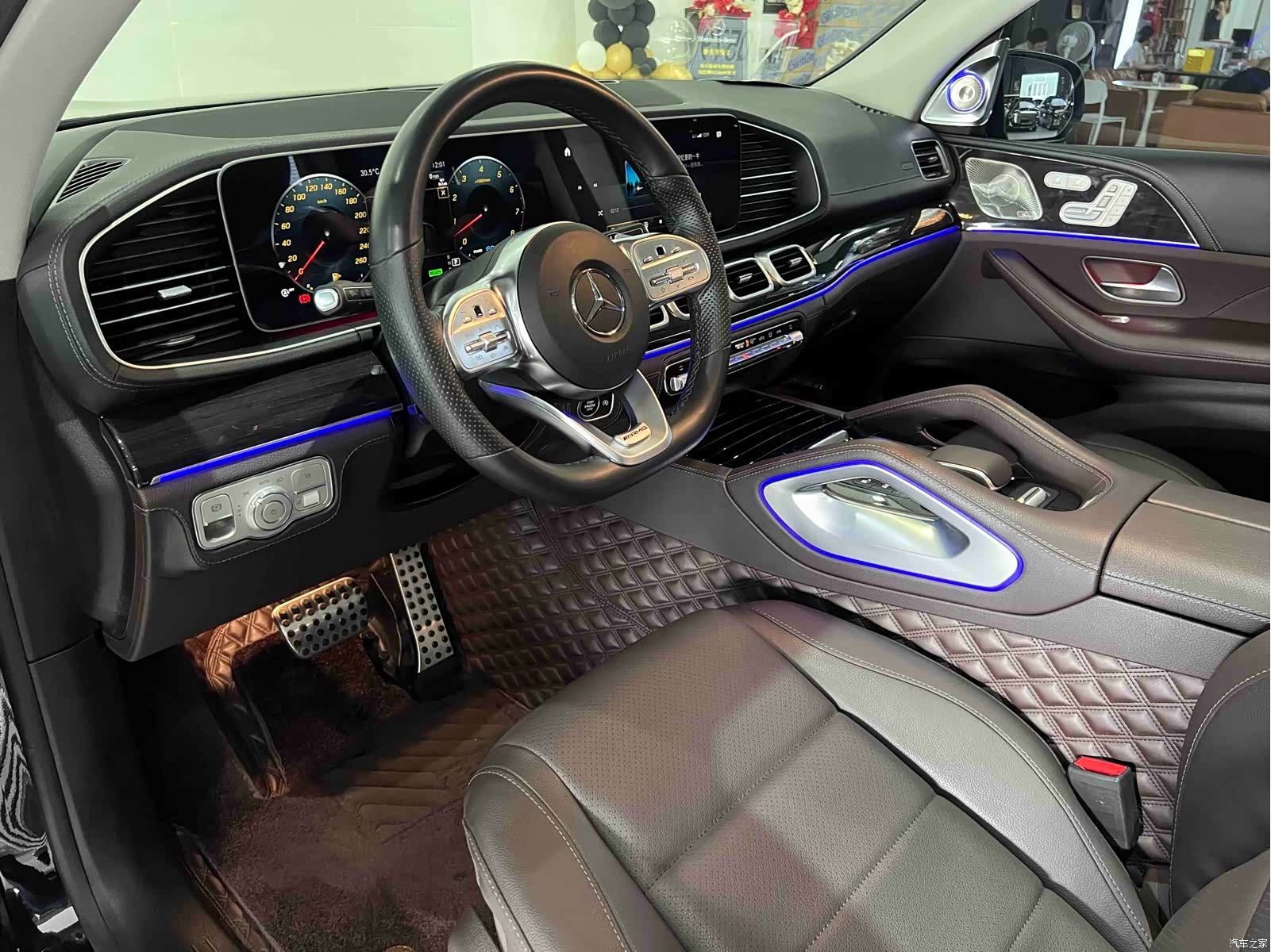 Mercedes-Benz GLS, 2023 15
