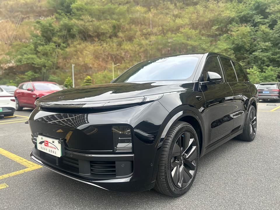 Li Auto Ideal L8