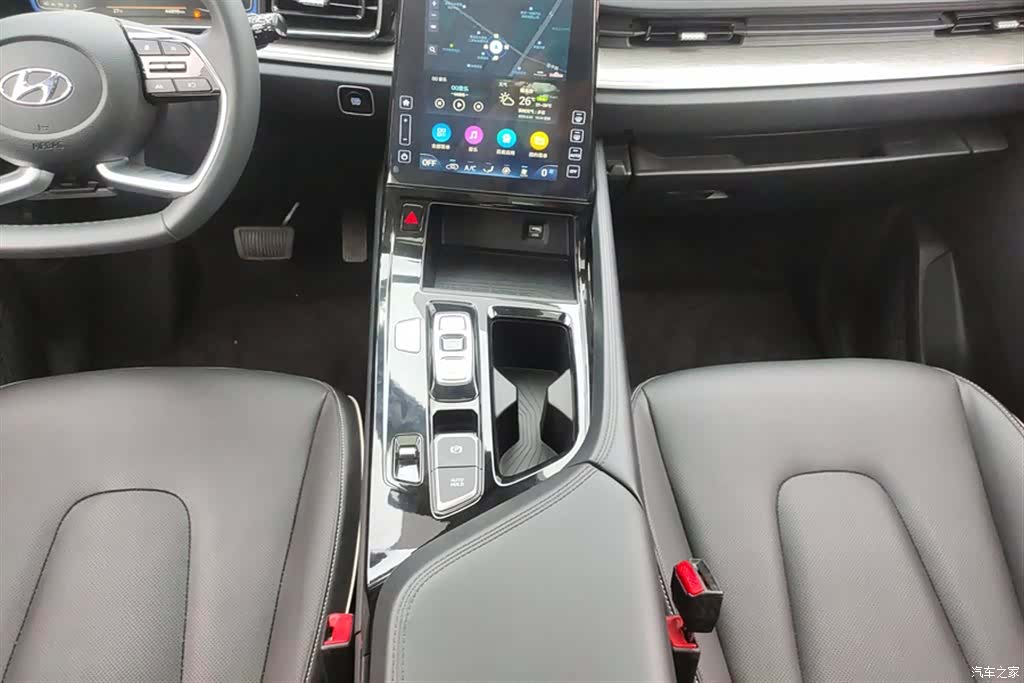 Hyundai Custo, 2024 16