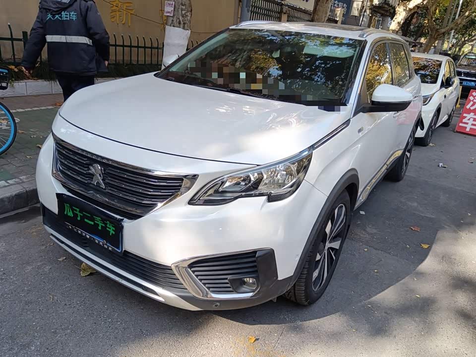 Peugeot 5008