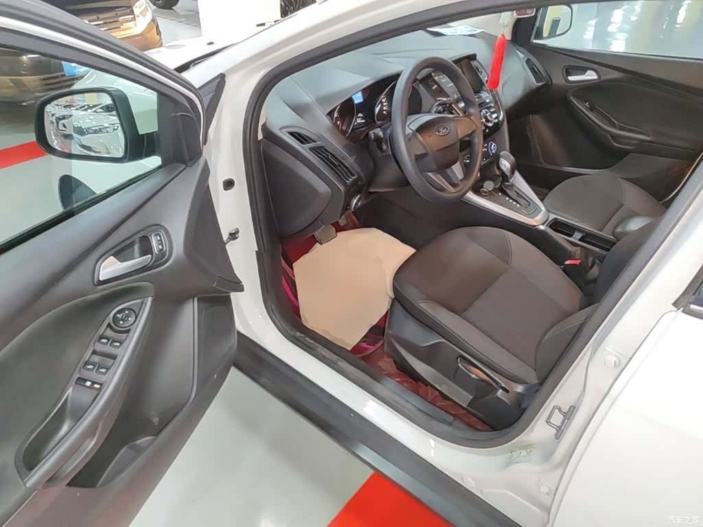 Ford Focus, 2018 16