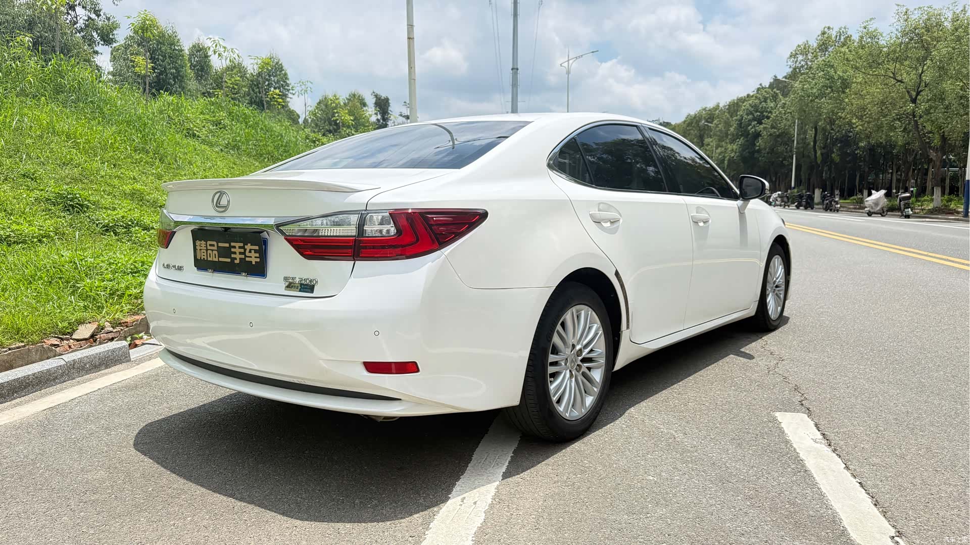 Lexus ES, 2016 6