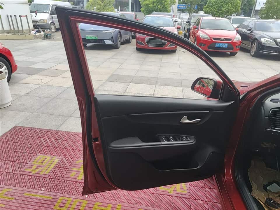 Kia K2