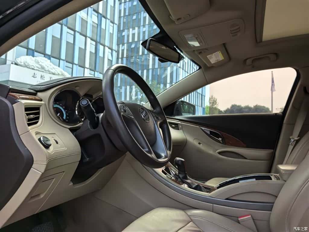 Buick LaCrosse, 2009 все фото