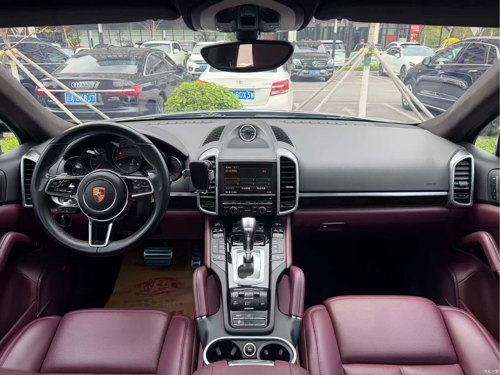 Porsche Cayenne, 2015 8