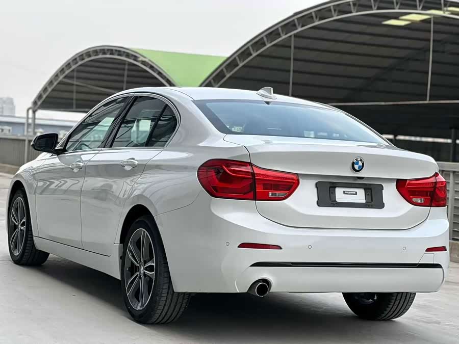 BMW 1 Series 2019, фото 4
