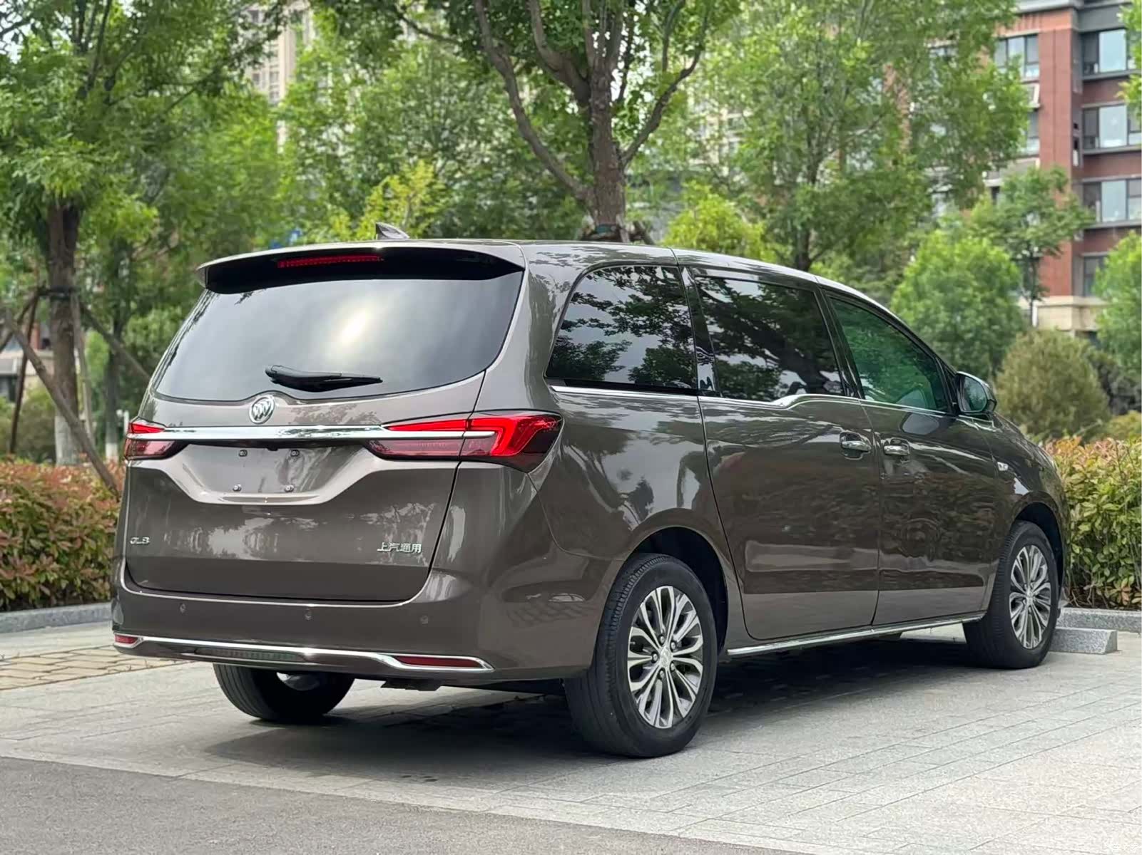 Buick GL8, 2023 4