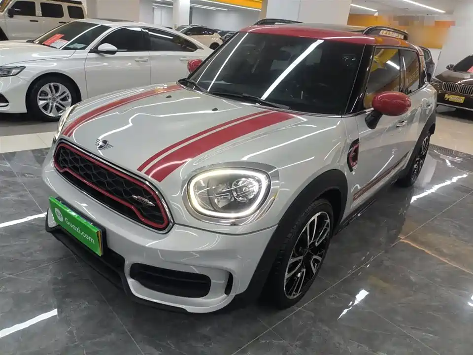 MINI JCW COUNTRYMAN