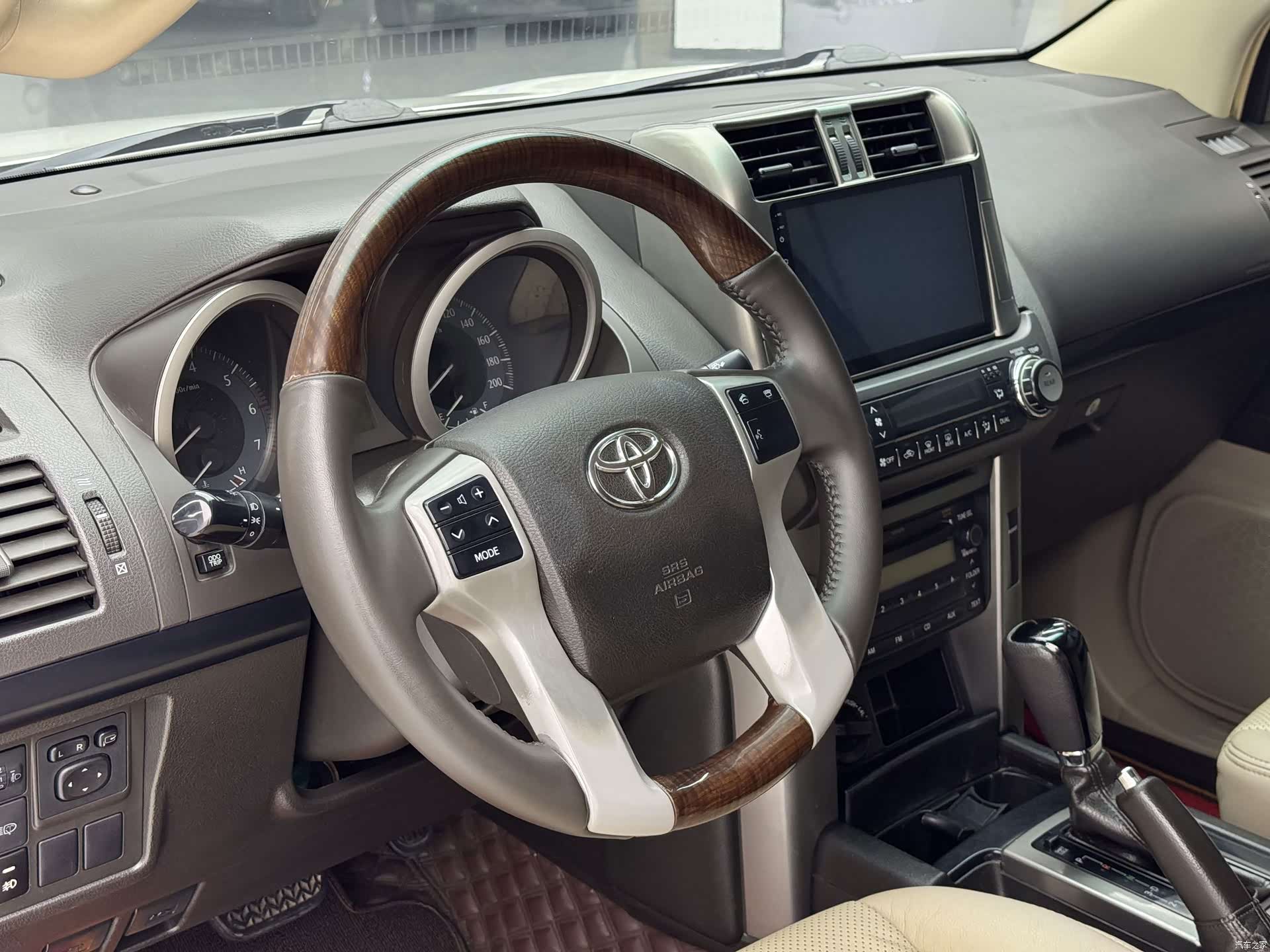 Toyota Prado, 2014 9
