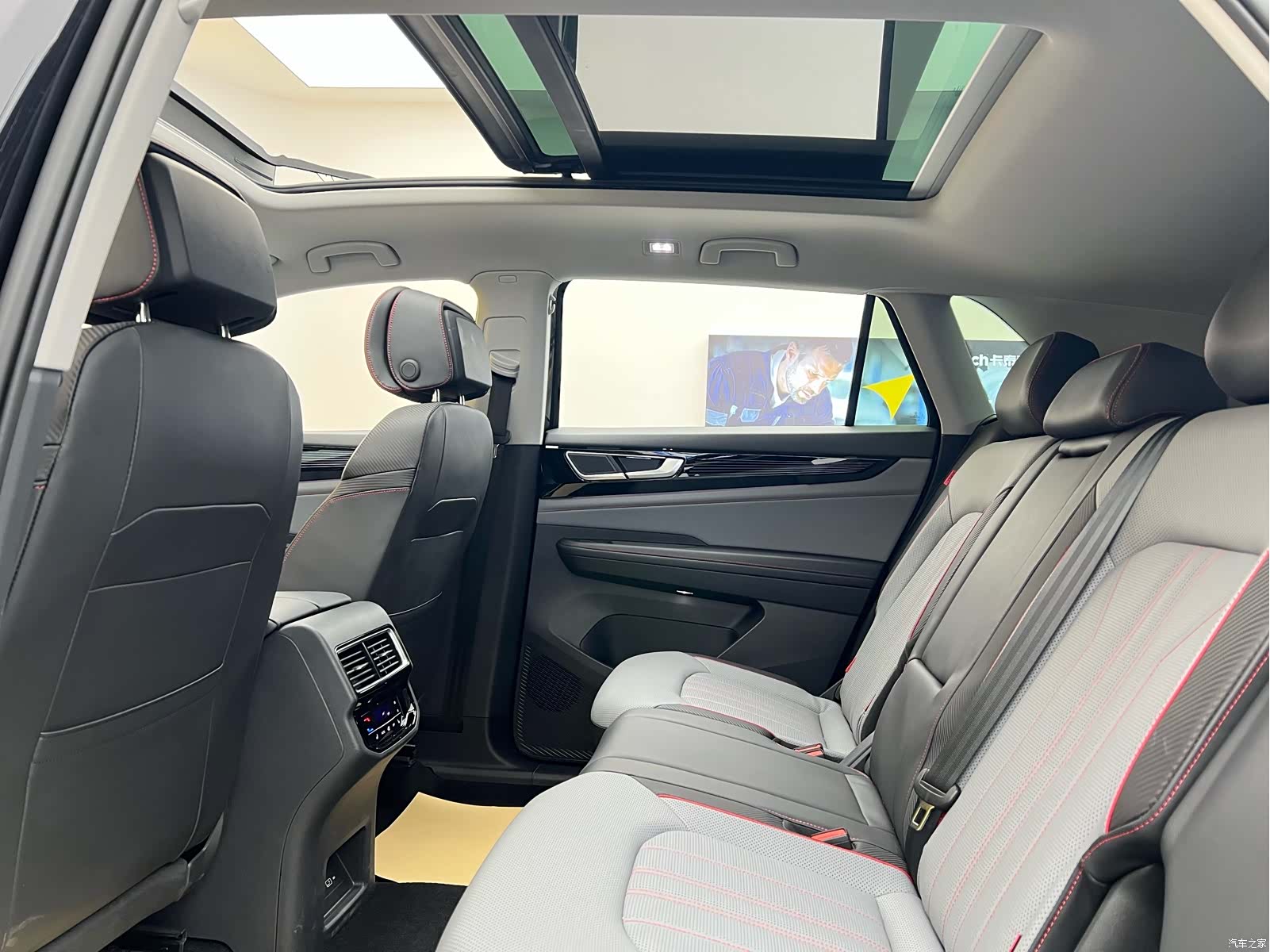 Volkswagen Teramont X, 2024 14